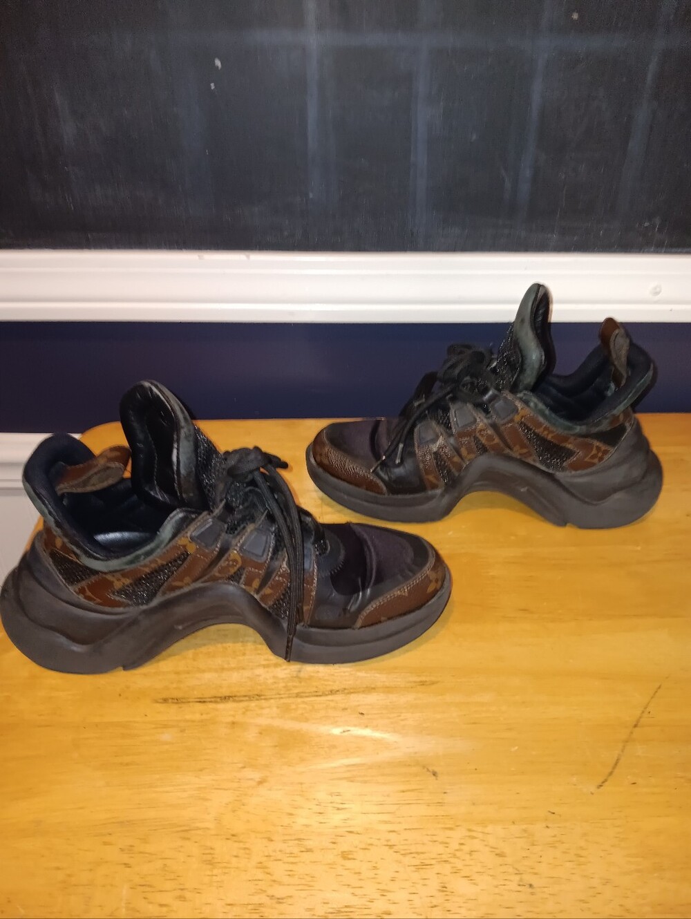 Louis Vuitton Monogram Archlight Sneakers Size 36 - Picture 3 of 6